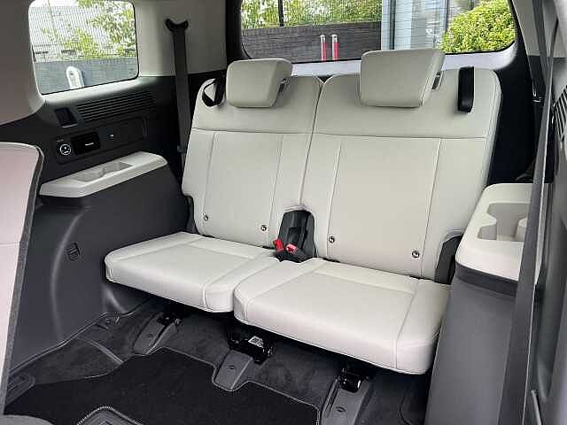 Hyundai SANTA FE 1.6 h T-GDi Premium Auto 4WD Euro 6 (s/s) 5dr (7Seat) Black