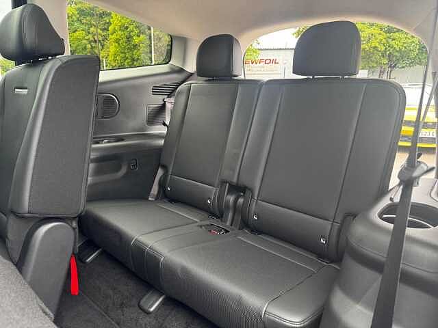 Hyundai IONIQ 9 110kWh Ultimate SUV 5dr Electric Auto AWD (19in Alloys) (307 ps)