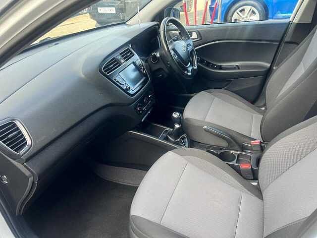 Hyundai i20 1.2 Play Euro 6 (s/s) 5dr