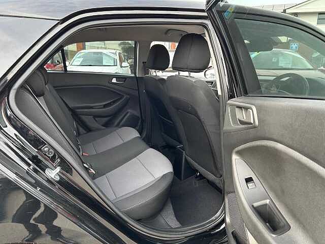 Hyundai i20 1.2 SE Launch Edition Euro 6 (s/s) 5dr