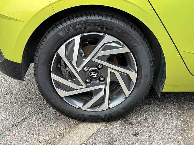 Hyundai I20 1.0T GDi Advance 5dr Lucid Lime