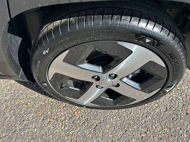 Hyundai INSTER 85kW 02 49kWh 5dr Auto Jungle Khaki