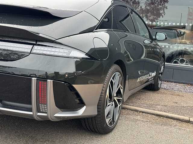 Hyundai Ioniq 6 168kW Premium 77kWh 4dr Auto