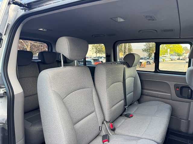 Hyundai i800 2.5 CRDi SE 5dr