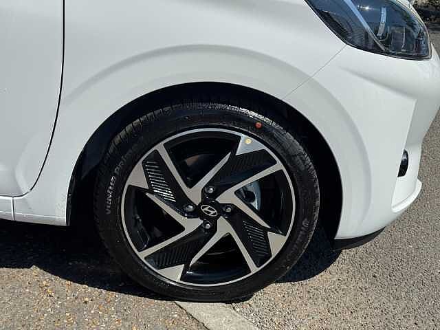 Hyundai I10 1.0 [63] Premium 5dr [Nav] Atlas White