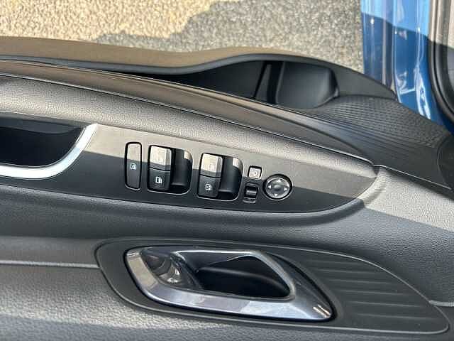 Hyundai I20 1.0T GDi Premium 5dr DCT Vibrant Blue