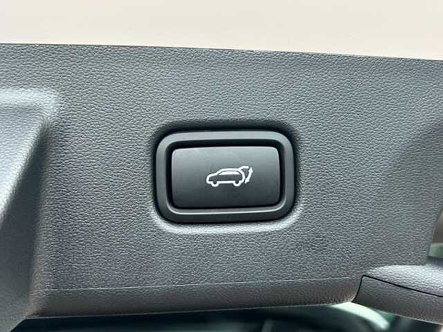 Hyundai TUCSON 1.6T Premium 5dr Atlas White