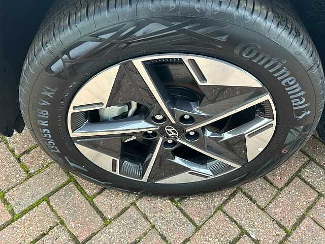 Hyundai TUCSON 1.6T Premium 5dr Atlas White