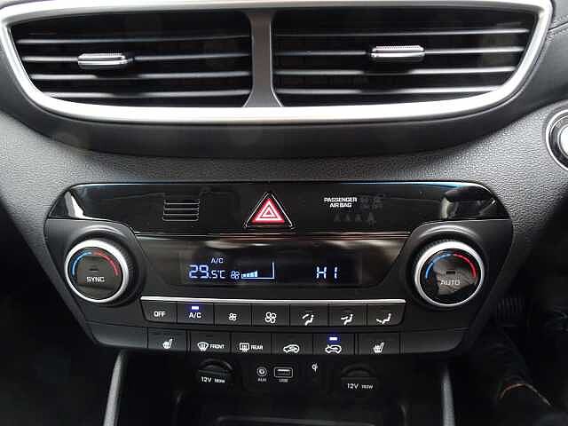Hyundai TUCSON 1.6 CRDi 136 Premium 5dr 2WD DCT Stellar Blue