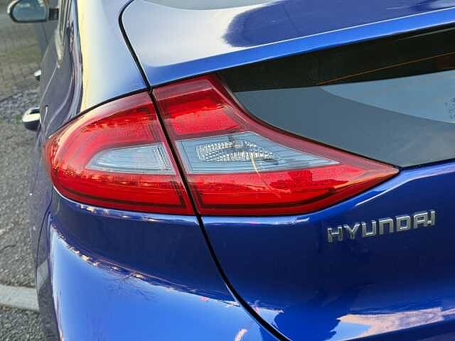 Hyundai Ioniq 1.6 GDi Hybrid Premium 5dr DCT