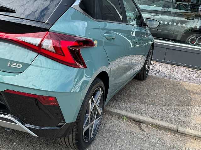 Hyundai I20 1.0T GDi Premium 5dr DCT Mangrove Green