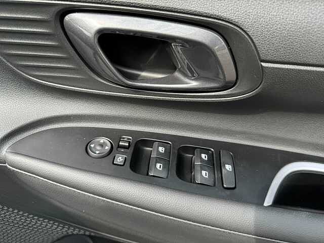 Hyundai I20 1.0T GDi Premium 5dr DCT Mangrove Green