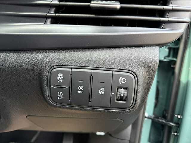 Hyundai I20 1.0T GDi Premium 5dr DCT Mangrove Green