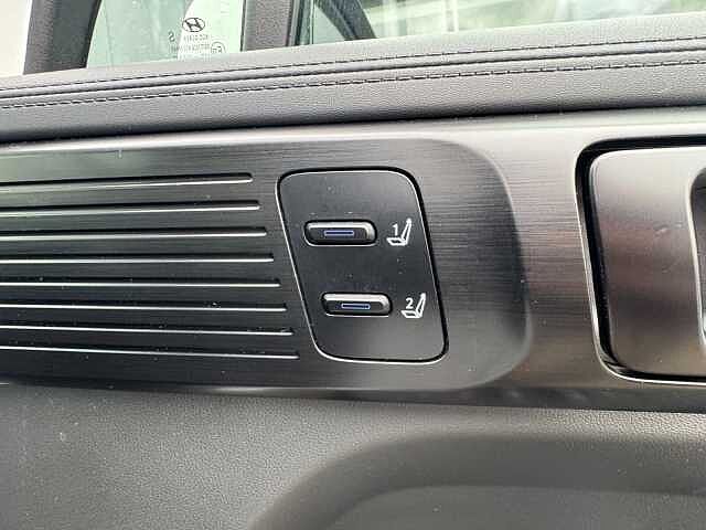 Hyundai SANTA FE 1.6 TGDi Hybrid Calligraphy 5dr Auto Creamy White