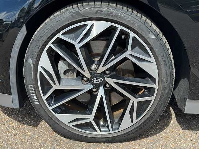 Hyundai Ioniq 6 168kW Premium 77kWh 4dr Auto