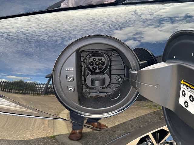 Hyundai Ioniq 6 168kW Premium 77kWh 4dr Auto