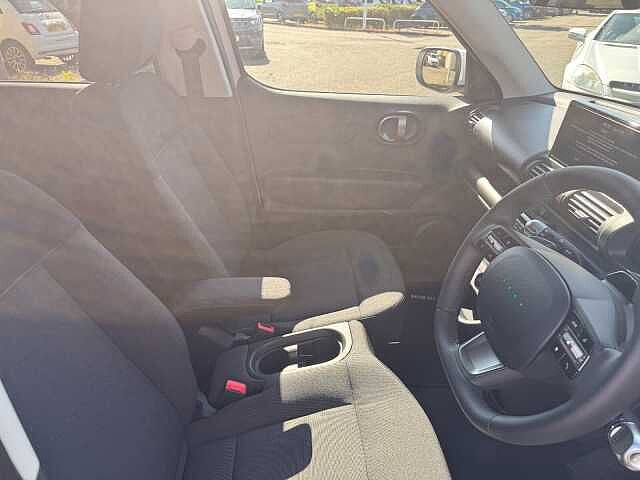 Hyundai INSTER 85kW 02 49kWh 5dr Auto Atlas White