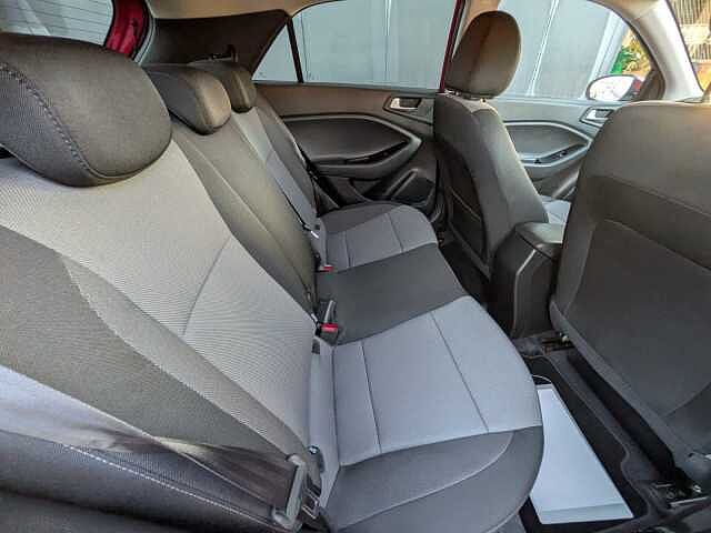 Hyundai i20 1.2 MPi Premium Nav 5dr