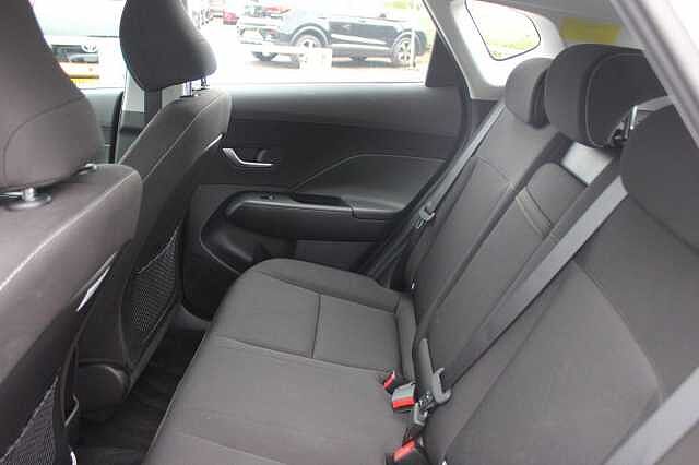 Hyundai KONA 1.6 h-GDi Advance DCT Euro 6 (s/s) 5dr White