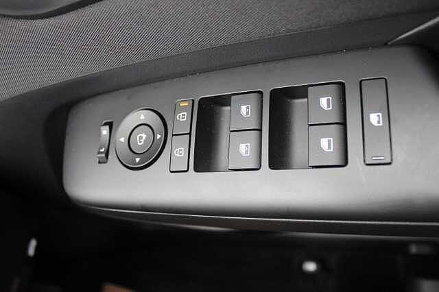 Hyundai KONA 1.6 h-GDi Advance DCT Euro 6 (s/s) 5dr White