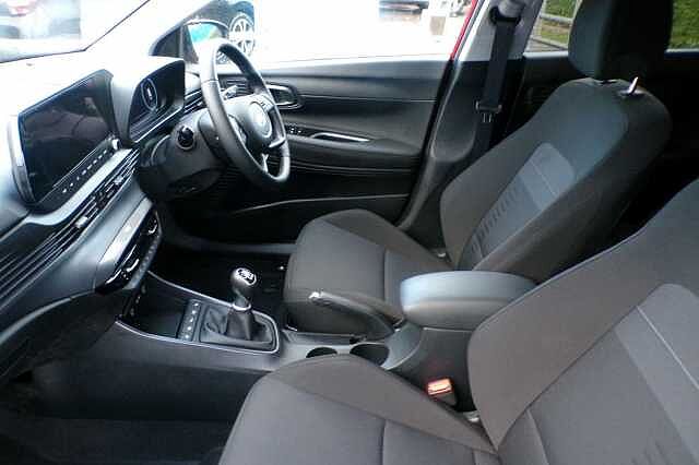 Hyundai BAYON 1.0 T-GDi Premium Euro 6 (s/s) 5dr Red