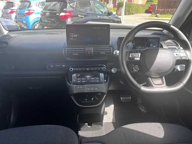 Hyundai INSTER Long Range 49kWh 02 Auto 5dr Black