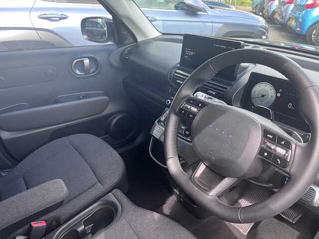 Hyundai INSTER Long Range 49kWh 02 Auto 5dr Black