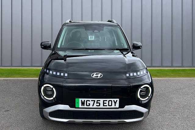 Hyundai INSTER Long Range 49kWh 02 Auto 5dr Black