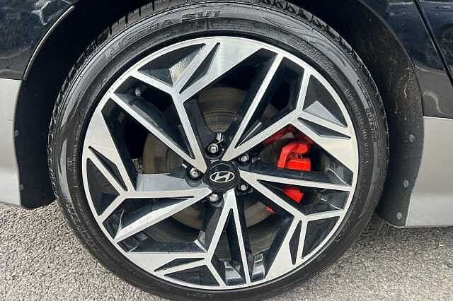 Hyundai IONIQ 6 77.4kWh Premium Auto 4dr