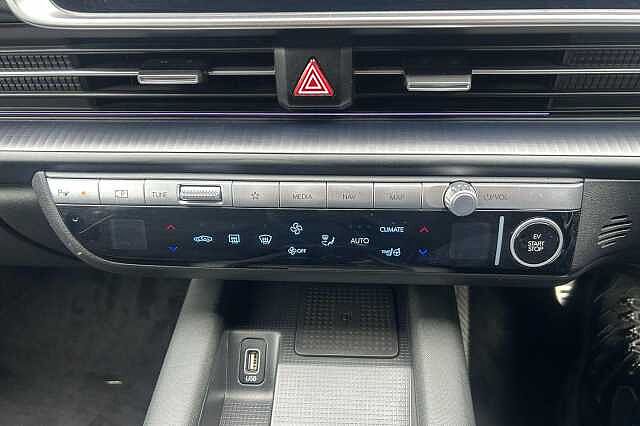 Hyundai IONIQ 6 77.4kWh Premium Auto 4dr