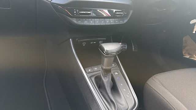 Hyundai BAYON 1.0 TGDi Premium 5dr DCT Petrol Hatchback Red