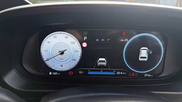 Hyundai BAYON 1.0 TGDi Premium 5dr DCT Petrol Hatchback Red