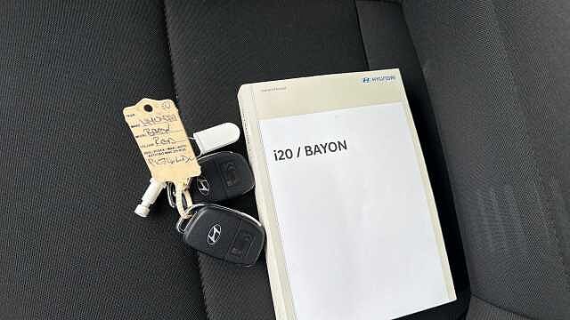 Hyundai BAYON 1.0 TGDi Premium 5dr DCT Petrol Hatchback Red
