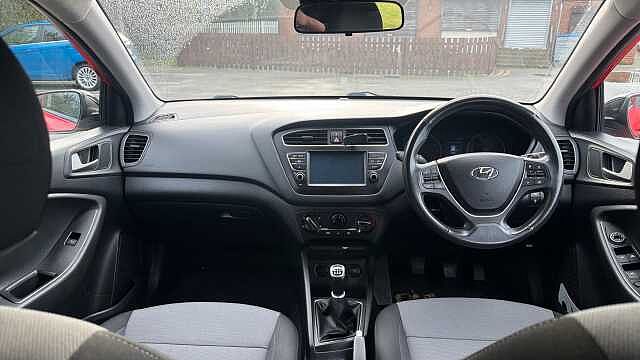 Hyundai i20 1.2 MPi Play 5dr Petrol Hatchback