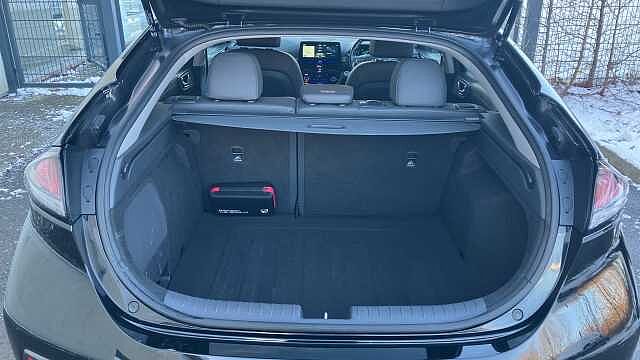 Hyundai IONIQ 1.6 GDi Hybrid Premium SE 5dr DCT Hybrid Hatchback