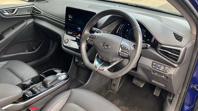 Hyundai IONIQ 100kW Premium SE 38kWh 5dr Auto Electric Hatchback