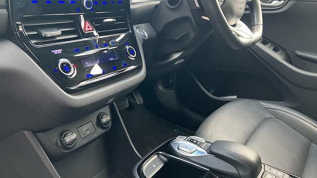 Hyundai IONIQ 100kW Premium SE 38kWh 5dr Auto Electric Hatchback