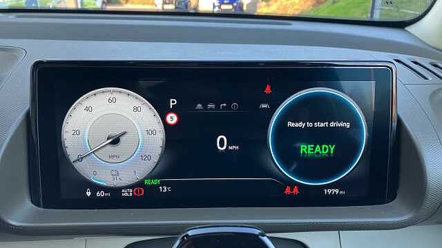 Hyundai INSTER 85kW 02 49kWh 5dr Auto Electric Hatchback Additional Special Solid - Jungle Khaki