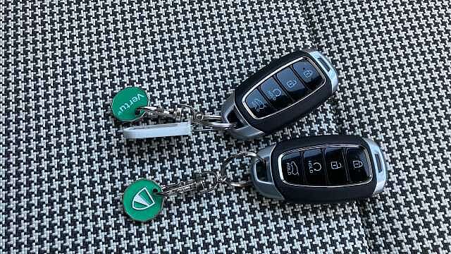 Hyundai INSTER 85kW 02 49kWh 5dr Auto Electric Hatchback Additional Special Solid - Jungle Khaki