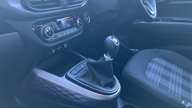 Hyundai I10 1.0 [63] Premium 5dr [Nav] Petrol Hatchback Blue