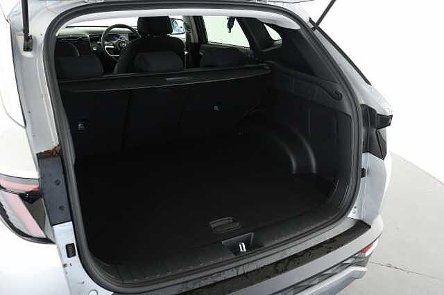 Hyundai TUCSON 1.6 TGDi Plug-in Hybrid Premium 5dr 4WD Auto Estate Silver