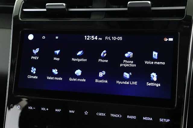 Hyundai TUCSON 1.6 TGDi Plug-in Hybrid Premium 5dr 4WD Auto Estate Silver