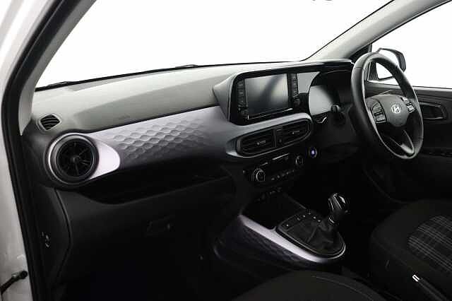 Hyundai I10 1.0 MPi Premium 5dr Auto Hatchback White