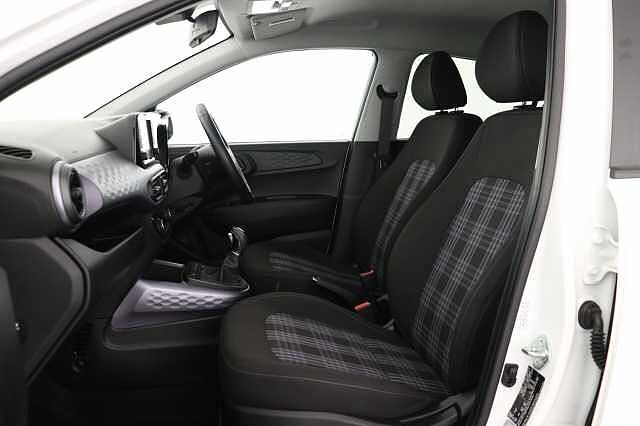 Hyundai I10 1.0 MPi Premium 5dr Auto Hatchback White