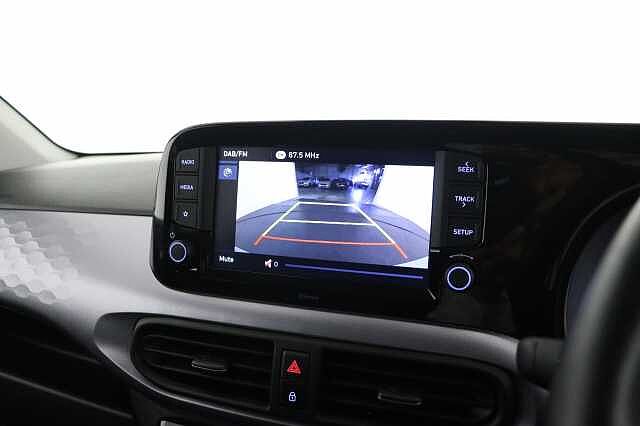 Hyundai I10 1.0 MPi Premium 5dr Auto Hatchback White