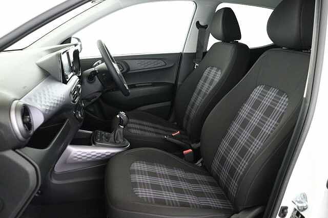 Hyundai I10 1.0 MPi Premium 5dr Auto Hatchback White