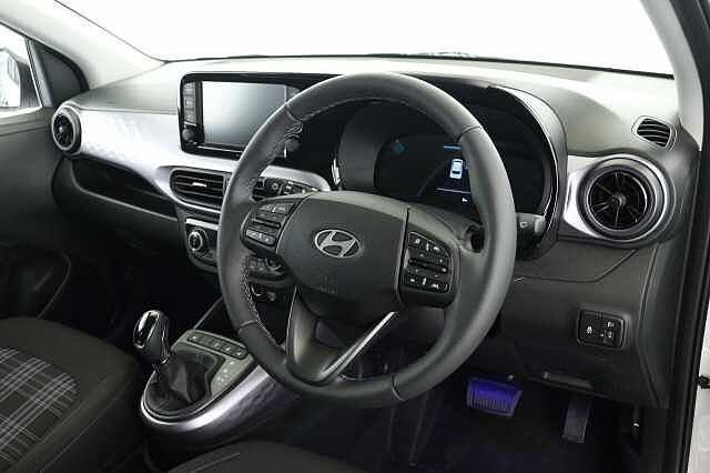 Hyundai I10 1.0 MPi Premium 5dr Auto Hatchback White