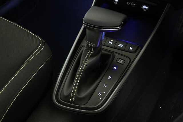 Hyundai I20 1.0T GDi Premium 5dr DCT Hatchback White