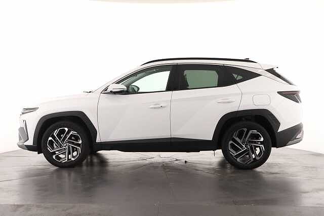 Hyundai TUCSON 1.6T Hybrid Ultimate 5dr Auto Estate White