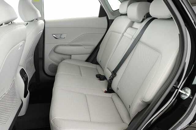 Hyundai KONA 1.6 GDi Hybrid Ultimate 5dr DCT Hatchback Black